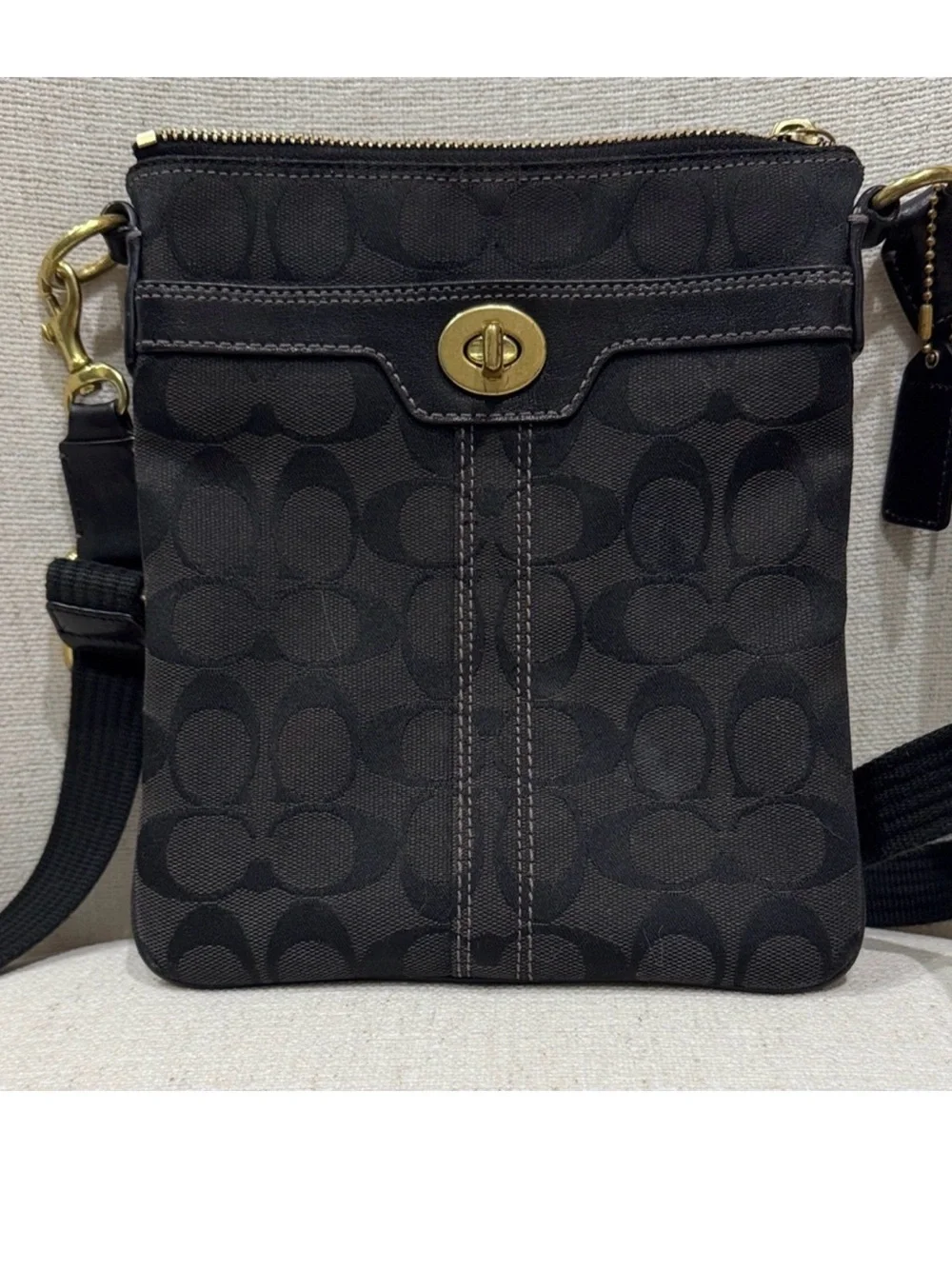 Coach Signature Hampton Swingpack Crossbody Bag Signature C Vintage Purse